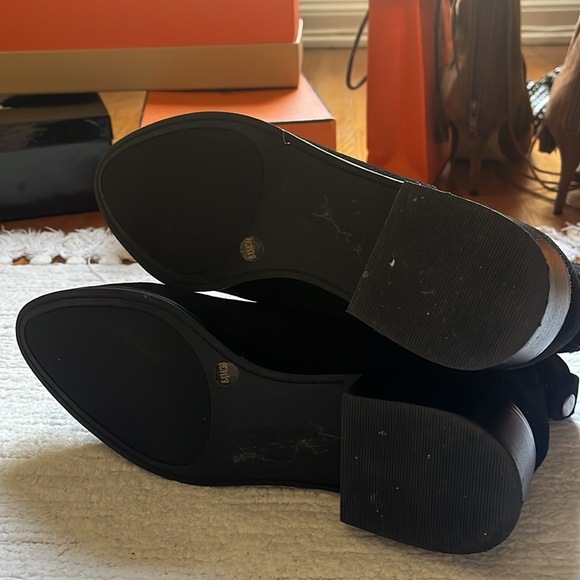 Lucky Brand Black Ankle Booties Sleek Design - Picture 6 of 13